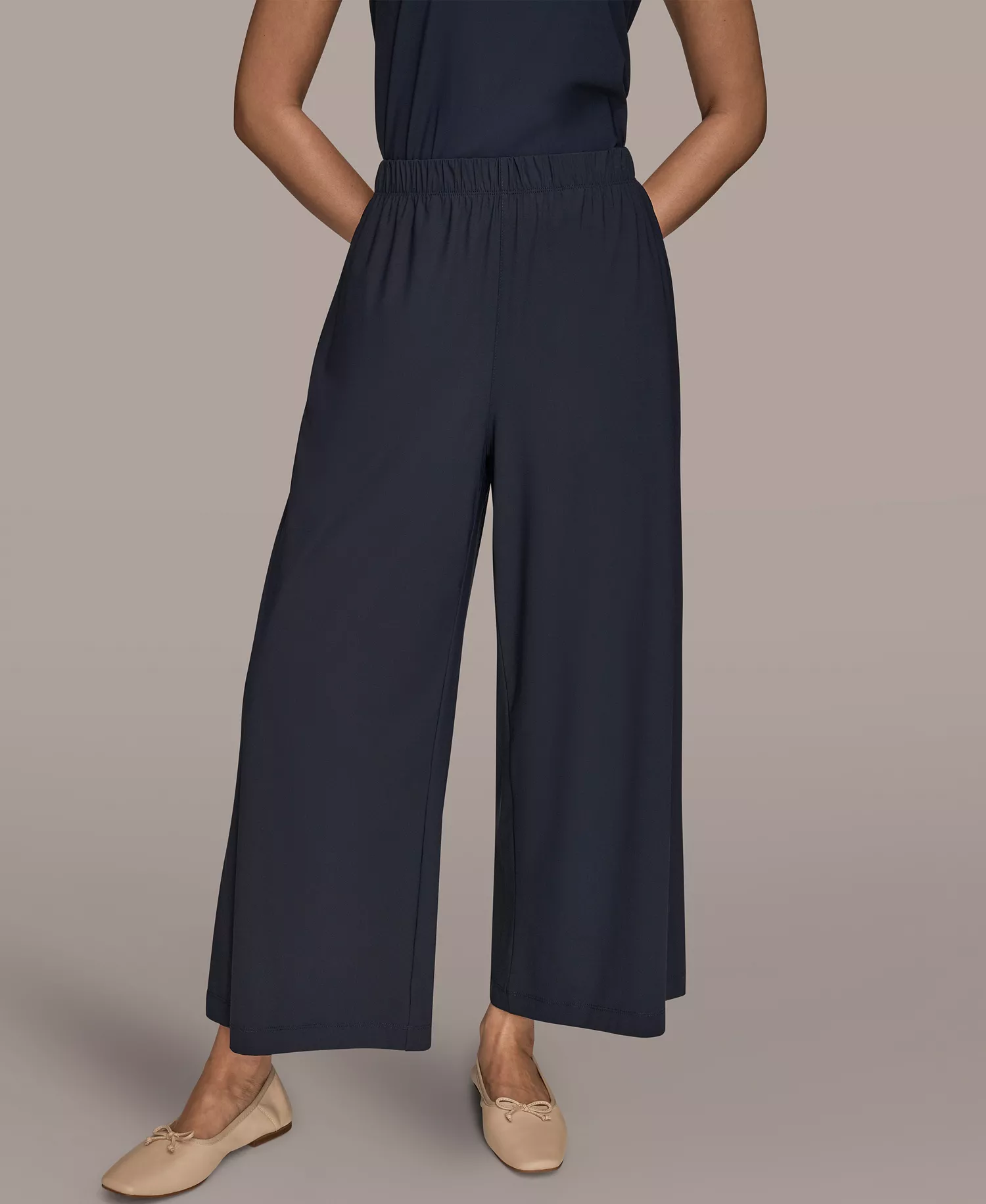 mni-0e91c5dc0a926e3c00cba6a334423ee3 Women's 4-way Stretch Knit Mid Rise Ankle Pants