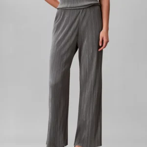 Women's Plissé Pull-On Wide-Leg Pants