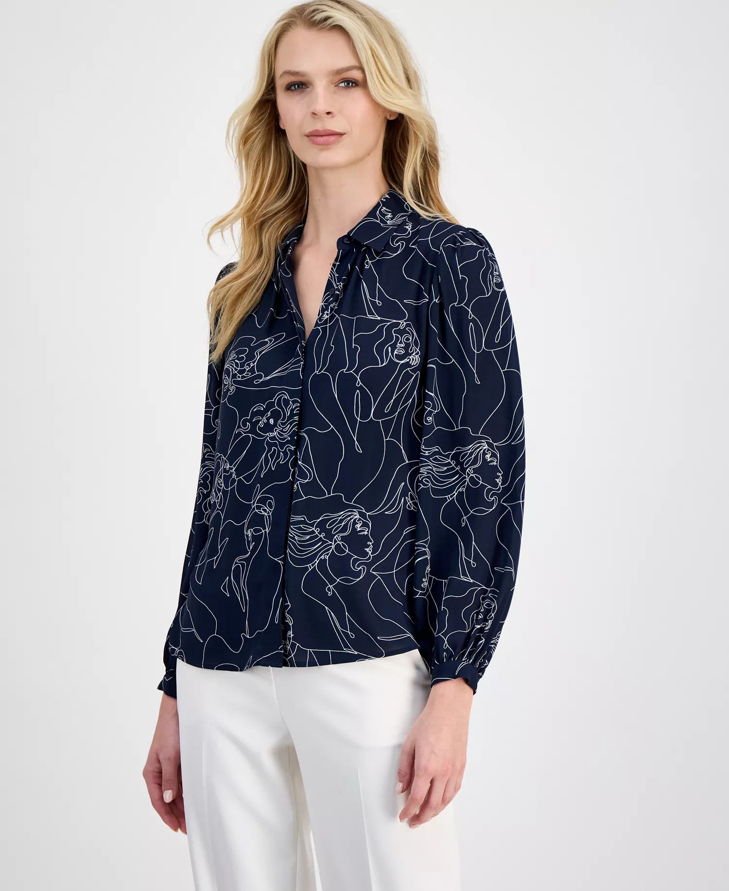 mni-1ce6b6e4305477e29cb6ad61fc7ba316 Women's Printed Button-Front Shirt