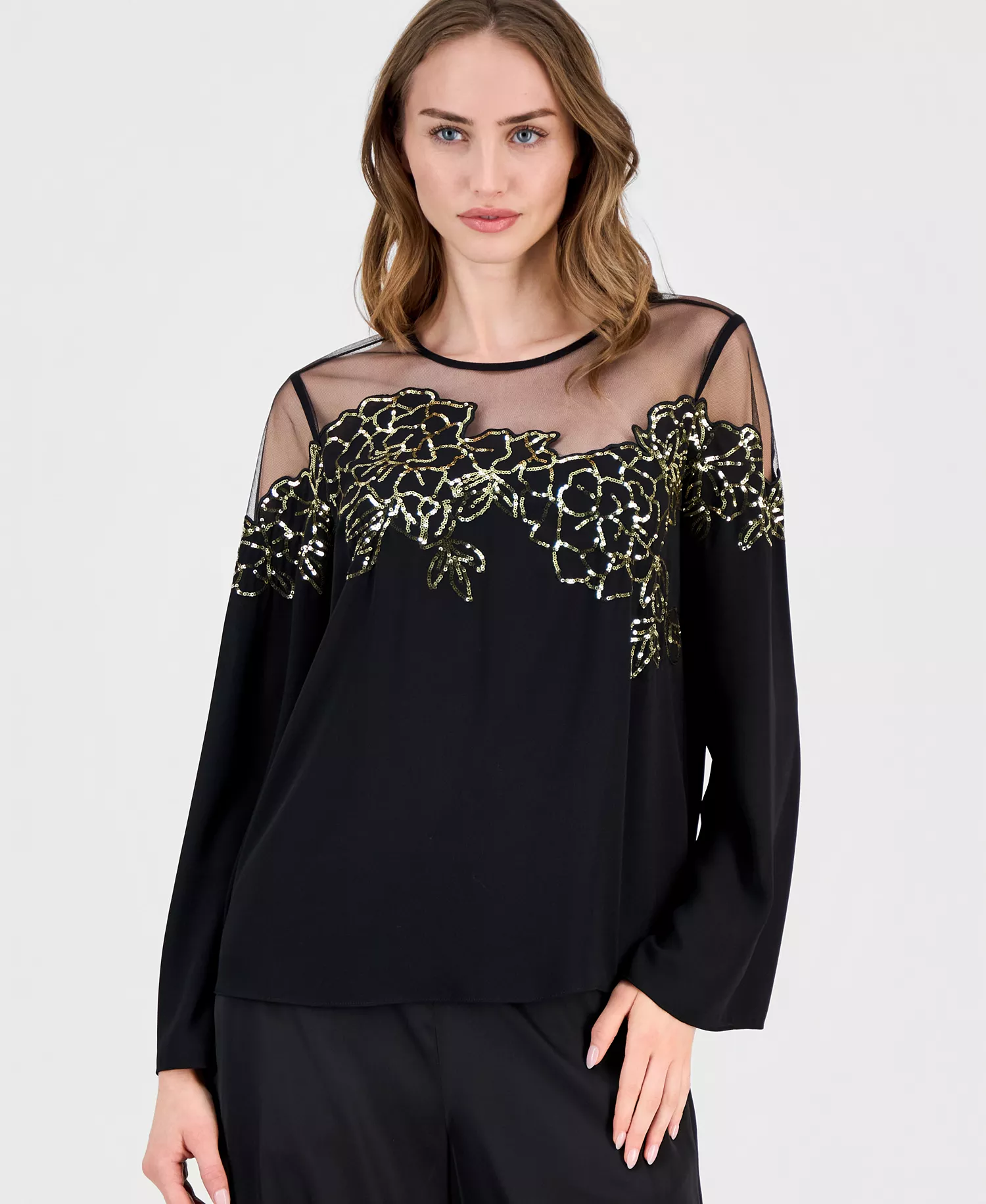 mni-2e00bf21ce03b6f6b8ecf0c53f4ee508 Women's Crewneck Floral Illusion Blouse
