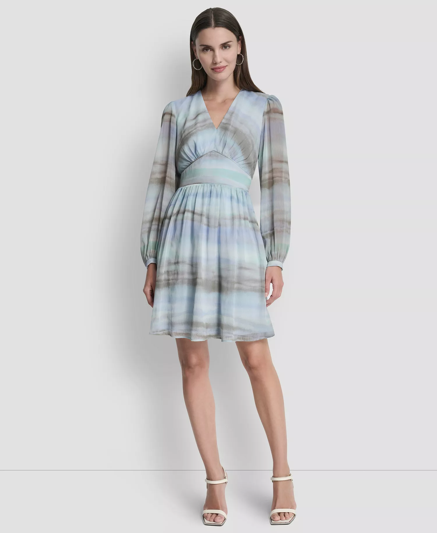 mni-312228e45fbf950007268f88b57b8a55 Women's V-Neck Smocked Waist Fit and Flare Dress