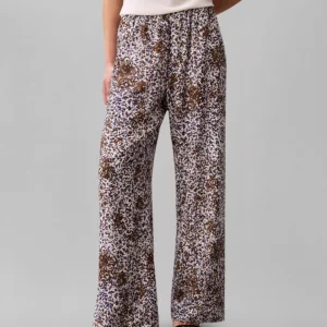 Women's Textured Print Pull-On Pants
