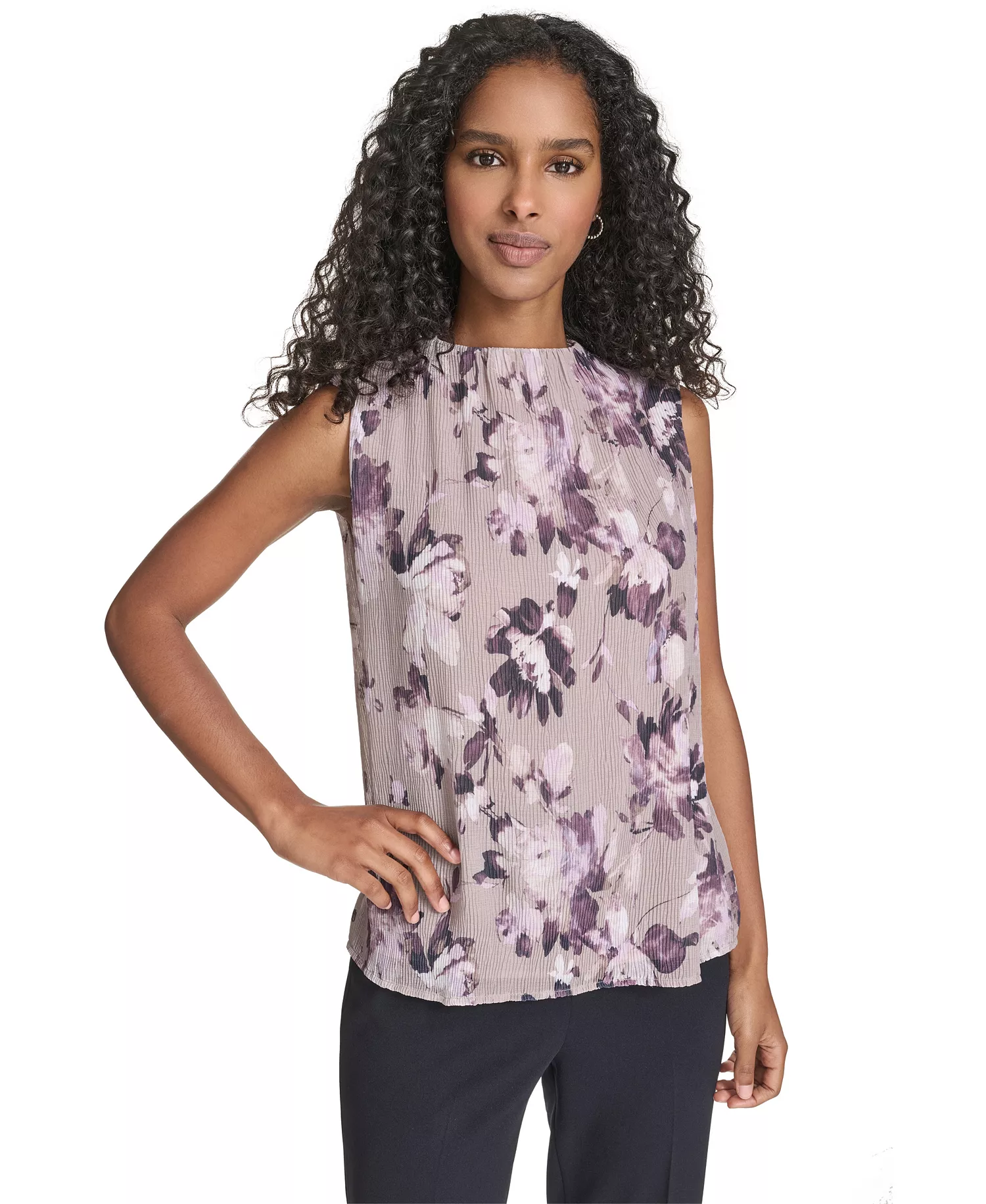 mni-38302ae8c62c0b796204dec5c9b50fbd Women's Solid Sleeveless Top — изображение 3