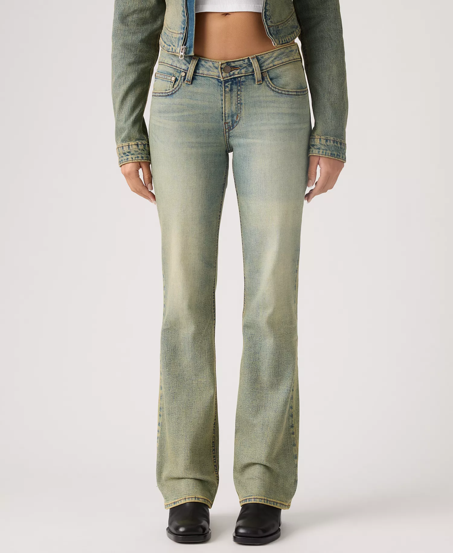 mni-42cb78d8e282f9513677dd9cec36af6a Women's Superlow Low-Rise Bootcut Jeans — изображение 7