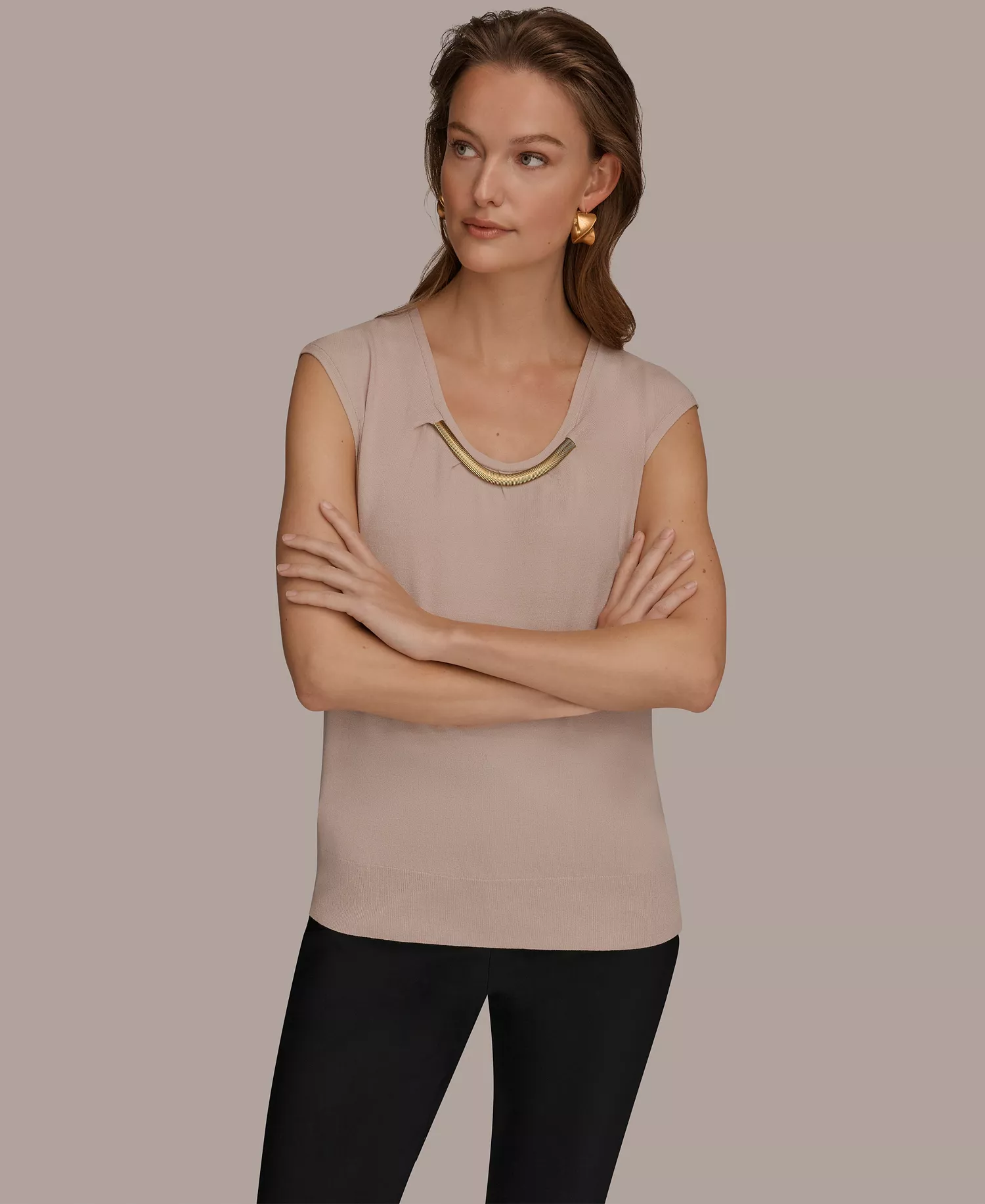 mni-4dc7c1b50e1ee4215fa82700cef1f4c5 Women's Scoop Neck Top — изображение 3
