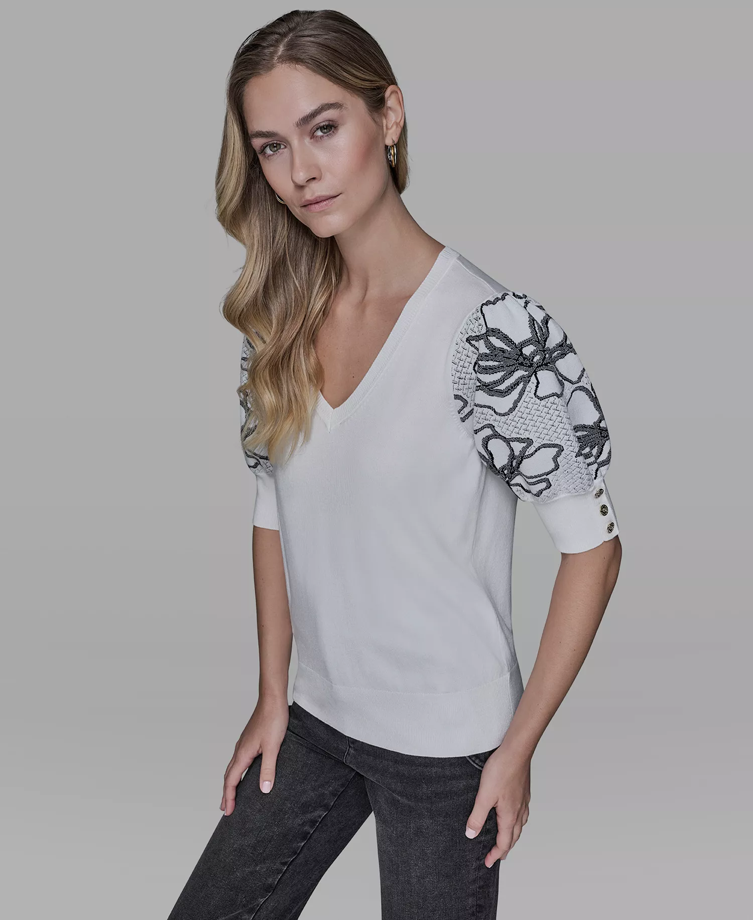mni-50a6816043efaf174e934acc49d0308d Women's V-Neck Floral Embroidered Short Sleeve Sweater — изображение 6