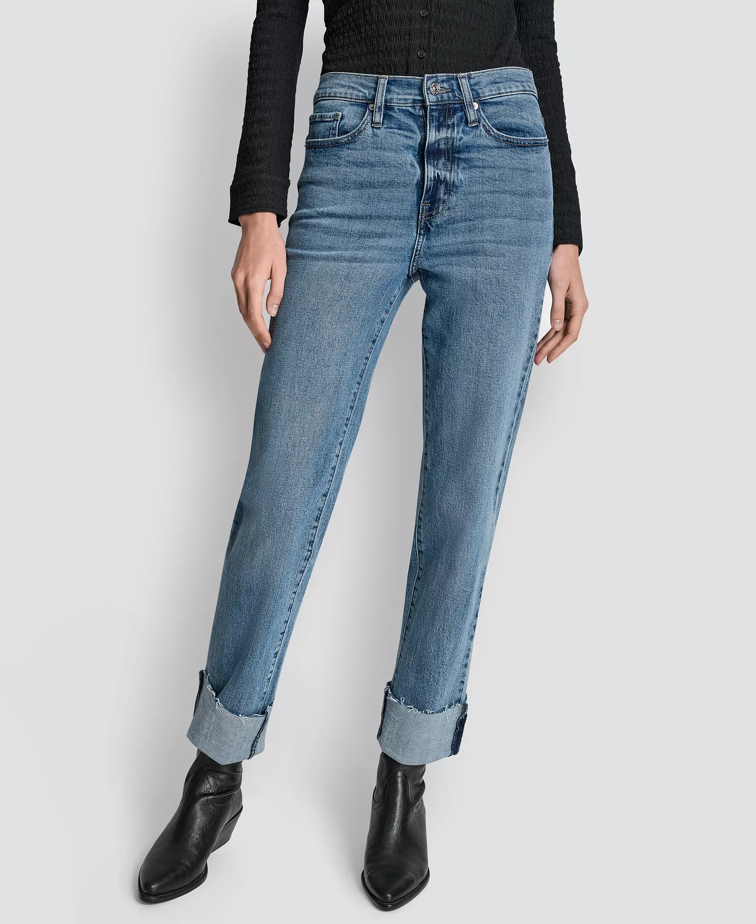 mni-53786c1fe9c8d04af99cc8ee674c66e7 Women's Classic High-Rise Jeans