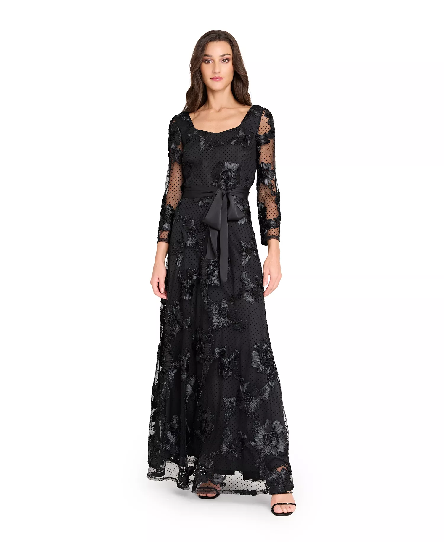 mni-5b3767e289a16e6abc11e7ba54ceb709 Women's Embroidered Ball Gown