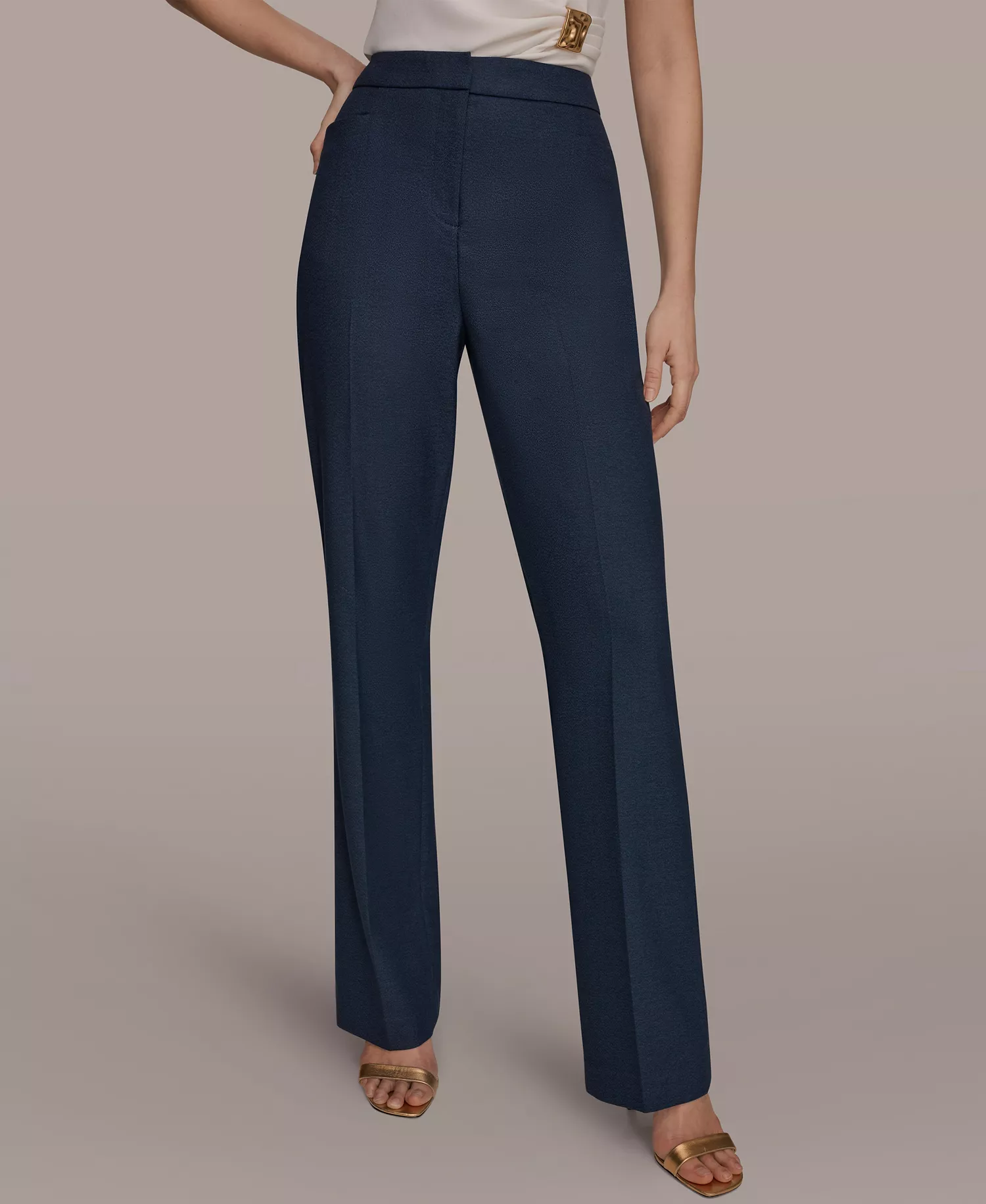 mni-6711c35b1baf1a24b1741eefaf49c4d3 Women's Straight Leg Front Rise Pants