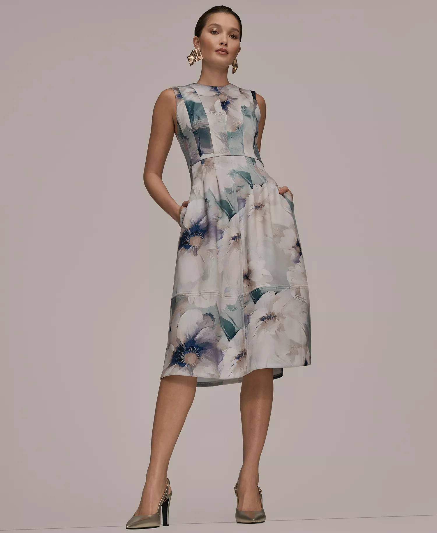 mni-672a58a66ea9d2dc397e0b3d18289080 Women's Sleeveless Floral Fit and Flare Midi Dress