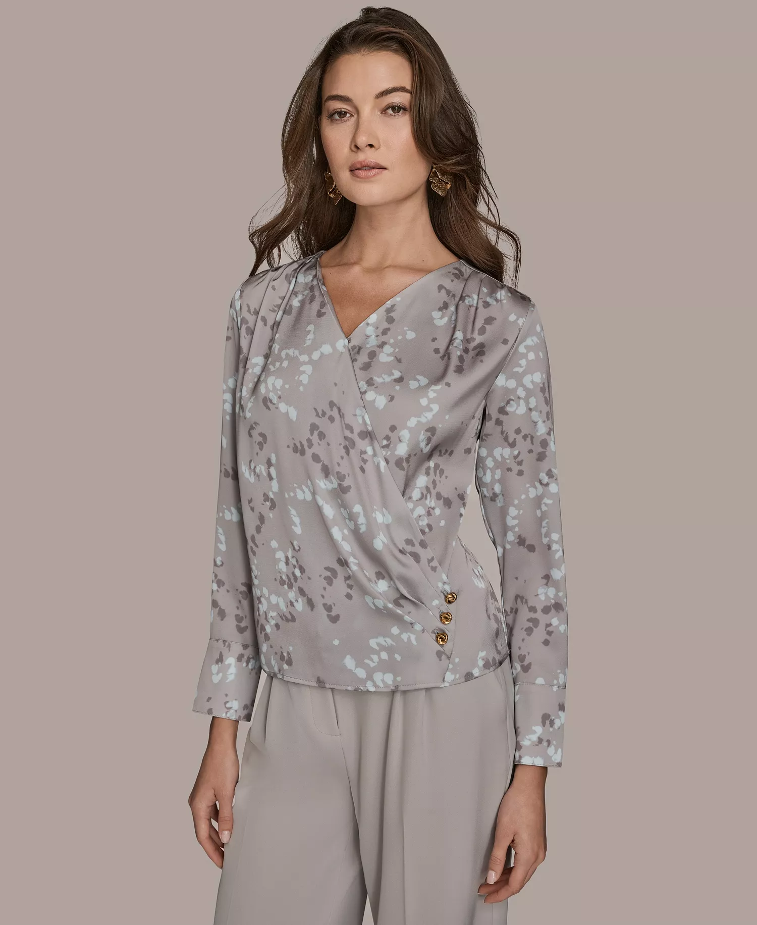 mni-7bb415bf2df4a9979014895b9a71a869 Women's Printed V-Neck Top