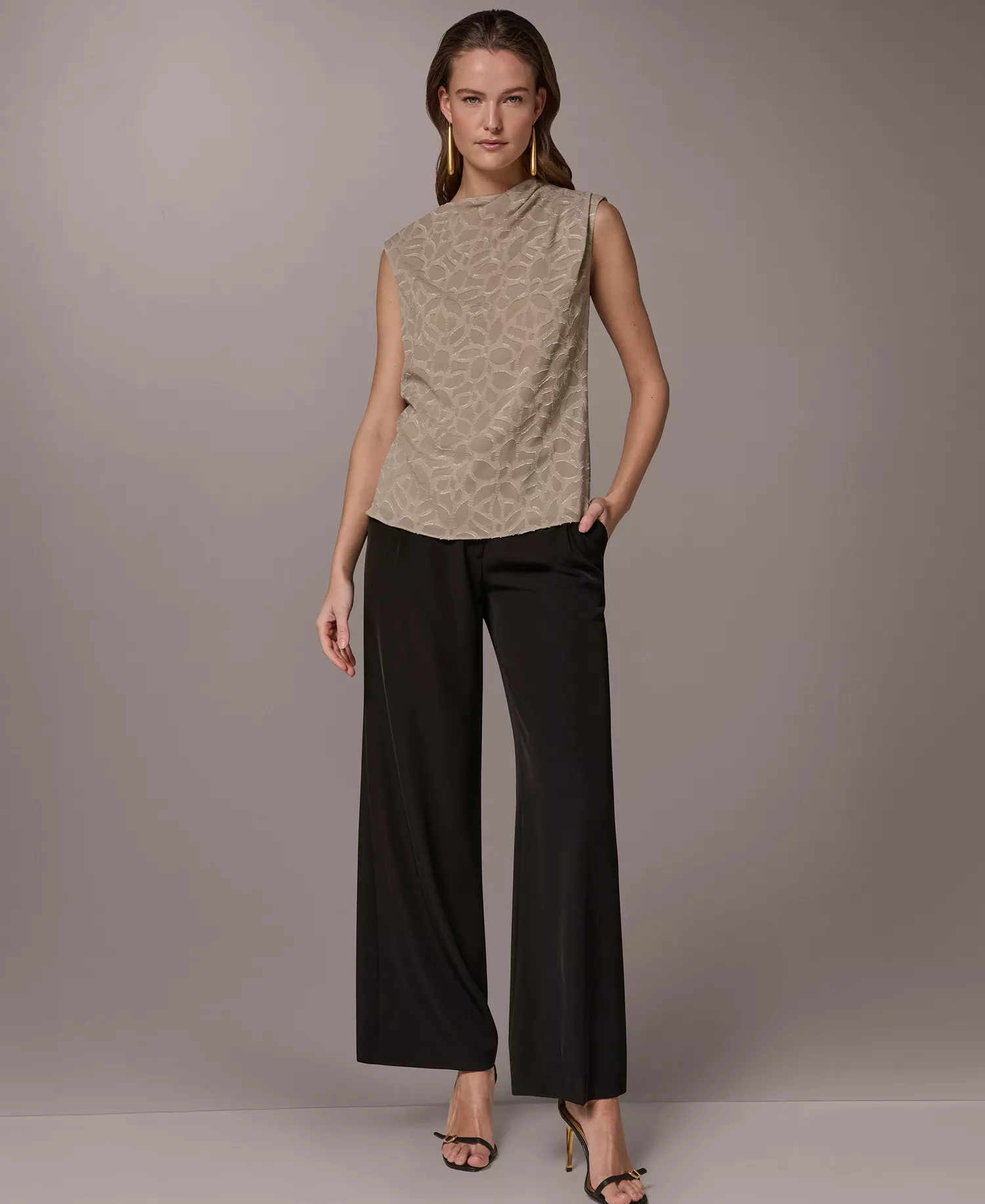 mni-7e52ef19b7e1bbbb28142f19a82d2f31 Petite Mock Neck Top