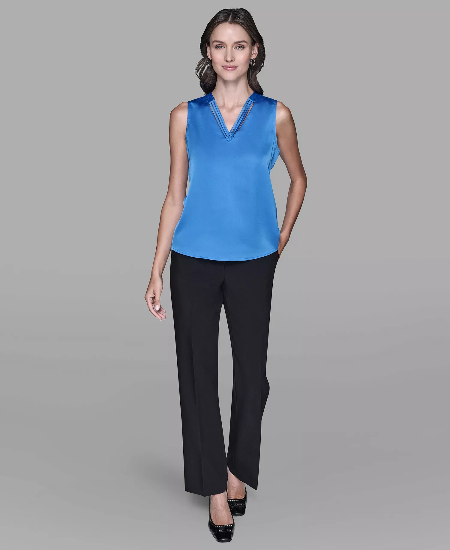 mni-8bed2bb15129cf211197606054ff744e Women's Sleeveless V-Neck Top