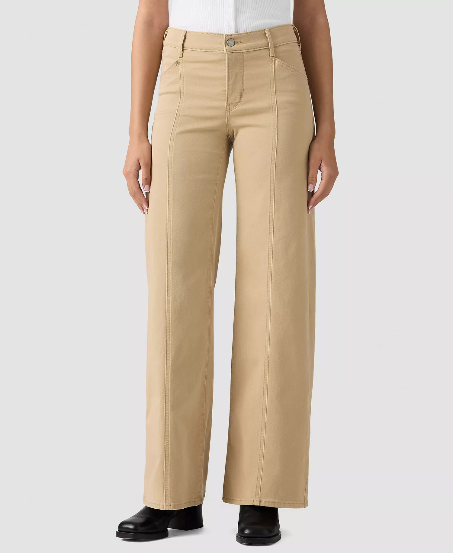 mni-a3bd2aa1156eaf434a51f9c406a28c33 Women's 318 Seamed Wide-Leg Jeans
