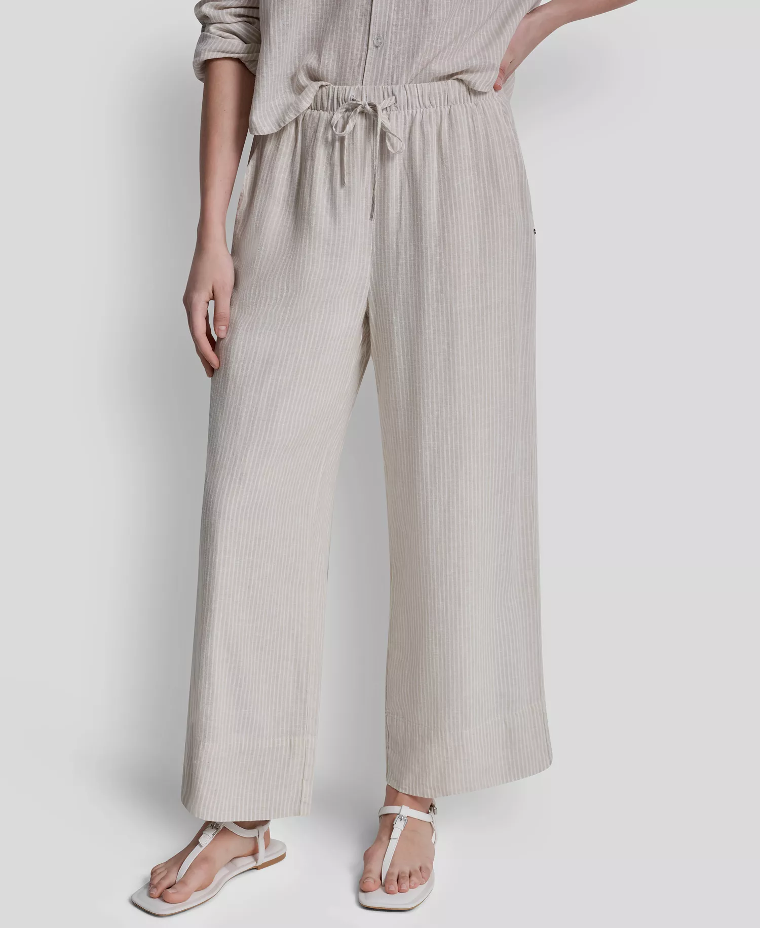 mni-a5fdcaf2fa10e5b16ecd7c5e0b4b352b Petite Linen-Blend High-Waist Wide-Leg Drawstring Pants