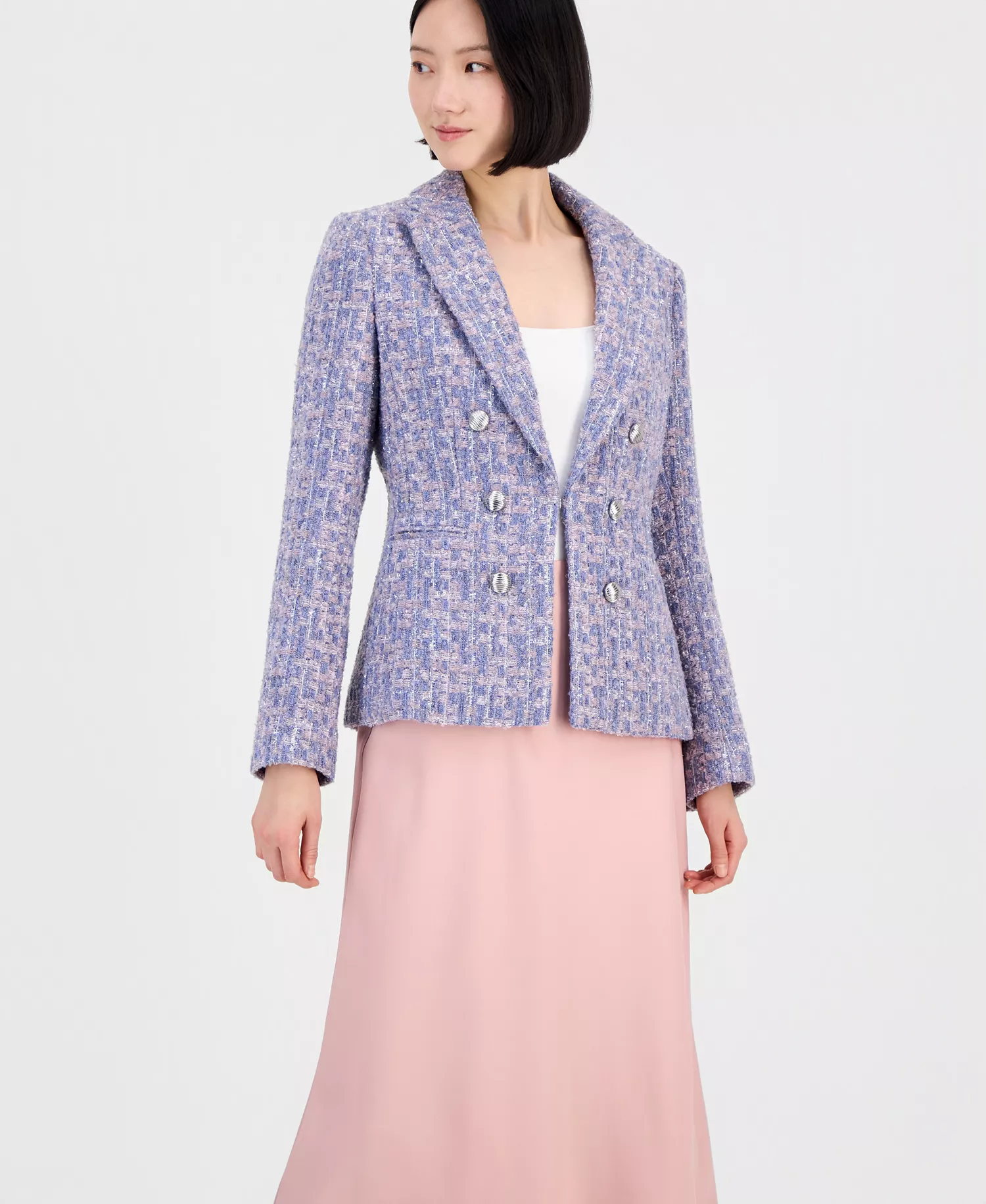 mni-b62052794f151ae131e33ecf3e6a3f9d Women's Metallic Bouclé Peak Lapel Blazer