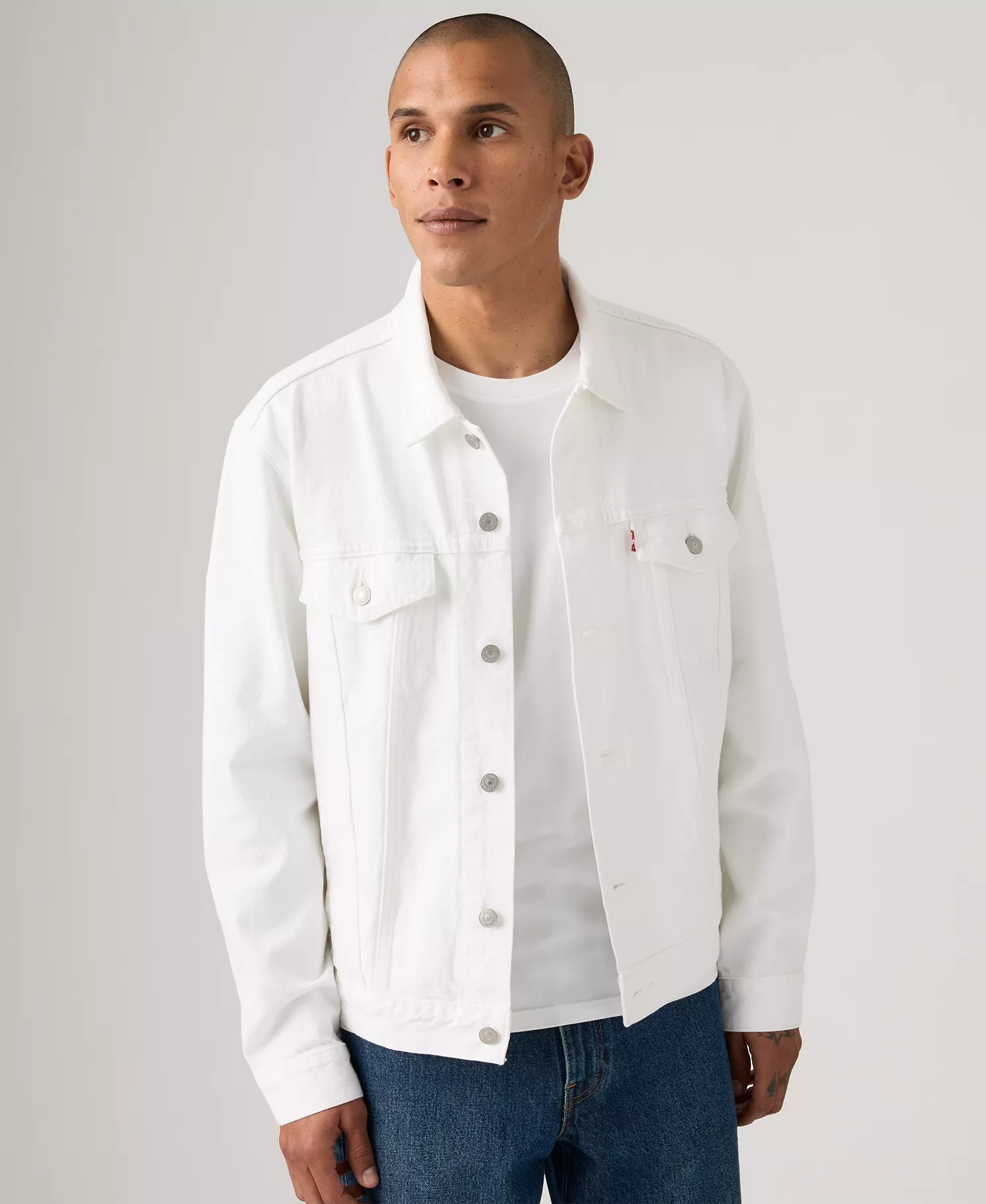 mni-be97414c017d56e17aedcedaf945ee43 Men's Regular-Fit Stretch Denim Trucker Jacket — изображение 6