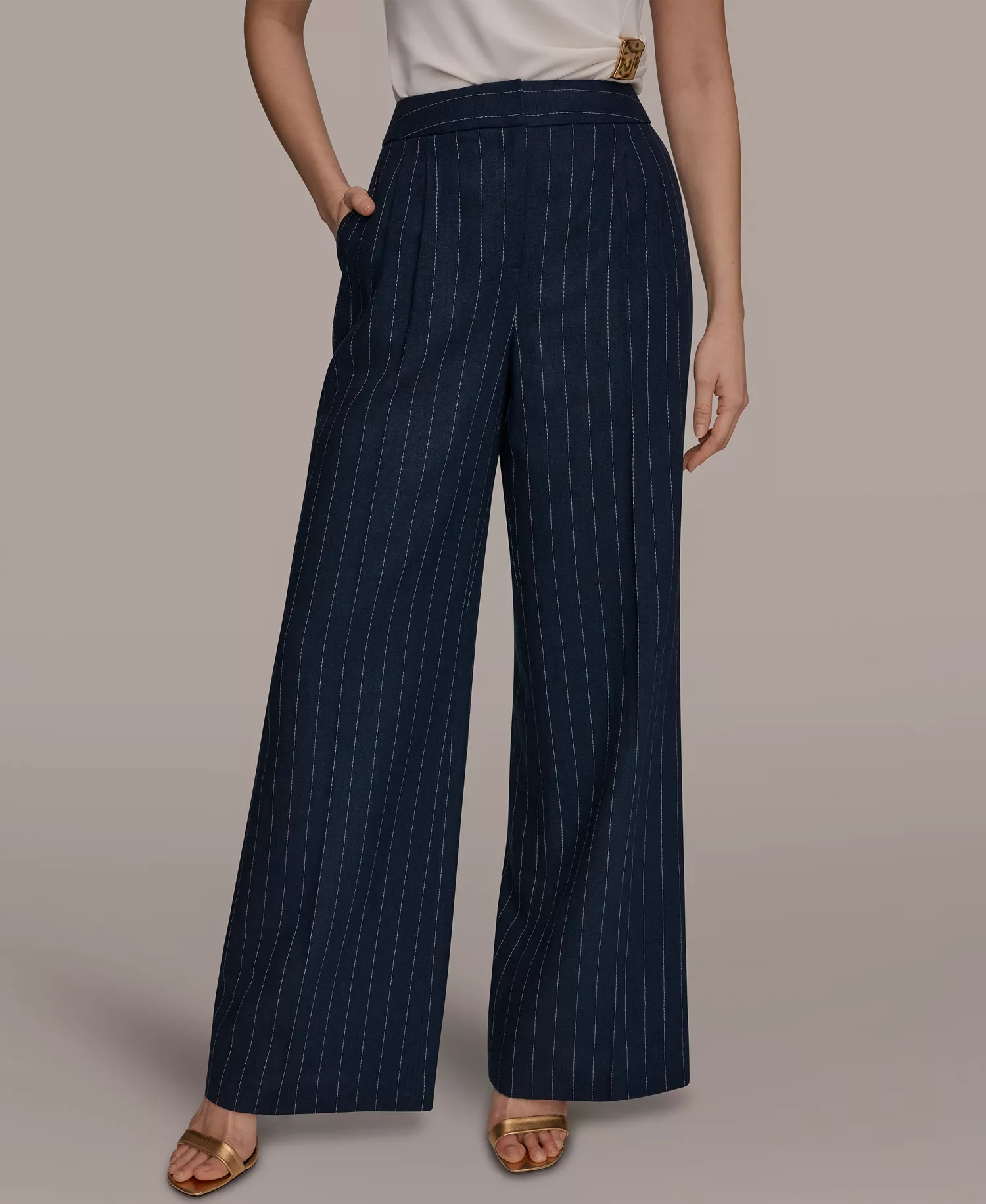 mni-c155b004e08731438c85cf6279749834 Women's Pinstripe High-Waist Wide-Leg Pants