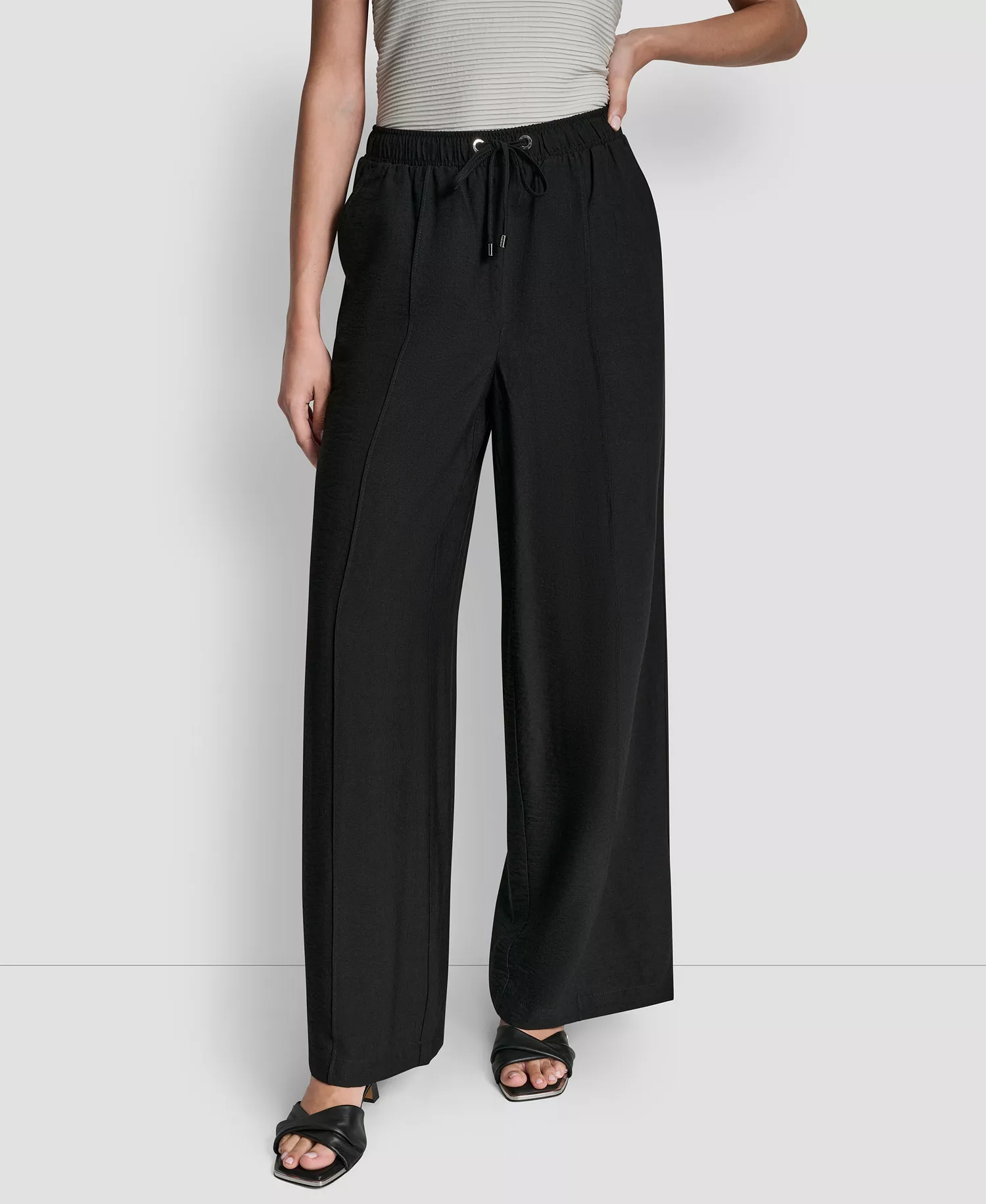 mni-dbb885a97b53ec45910042bd1e1a891e Women's Seam Crinkle Pull-On Pants