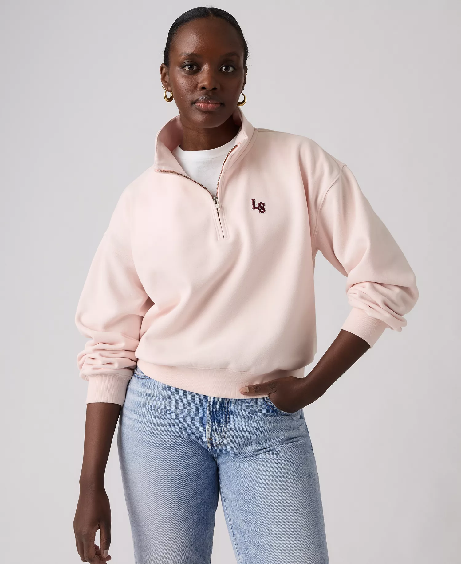 mni-e36175e216edf4ff0045d346f33c29ff Women's Graphic Boxy 1/4-Zip Sweatshirt — изображение 3