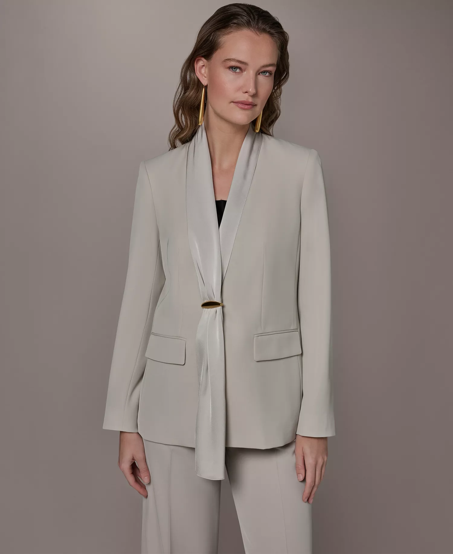 mni-e6c6c6cce1736a7d9551495f3dd29ea0 Women's Draped Necktie Fitted Blazer