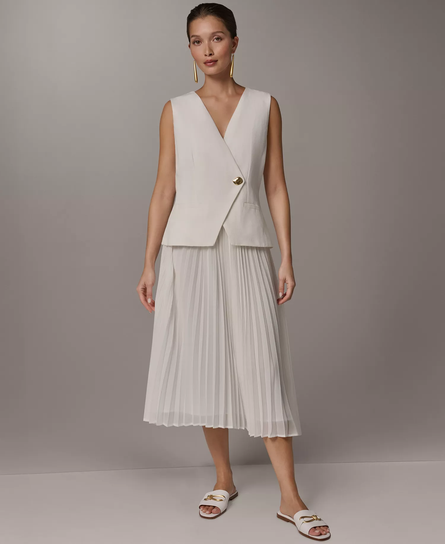 mni-f7940f9d1bbc1344b4029c3a19299aef Petite V-Neck Midi Dress