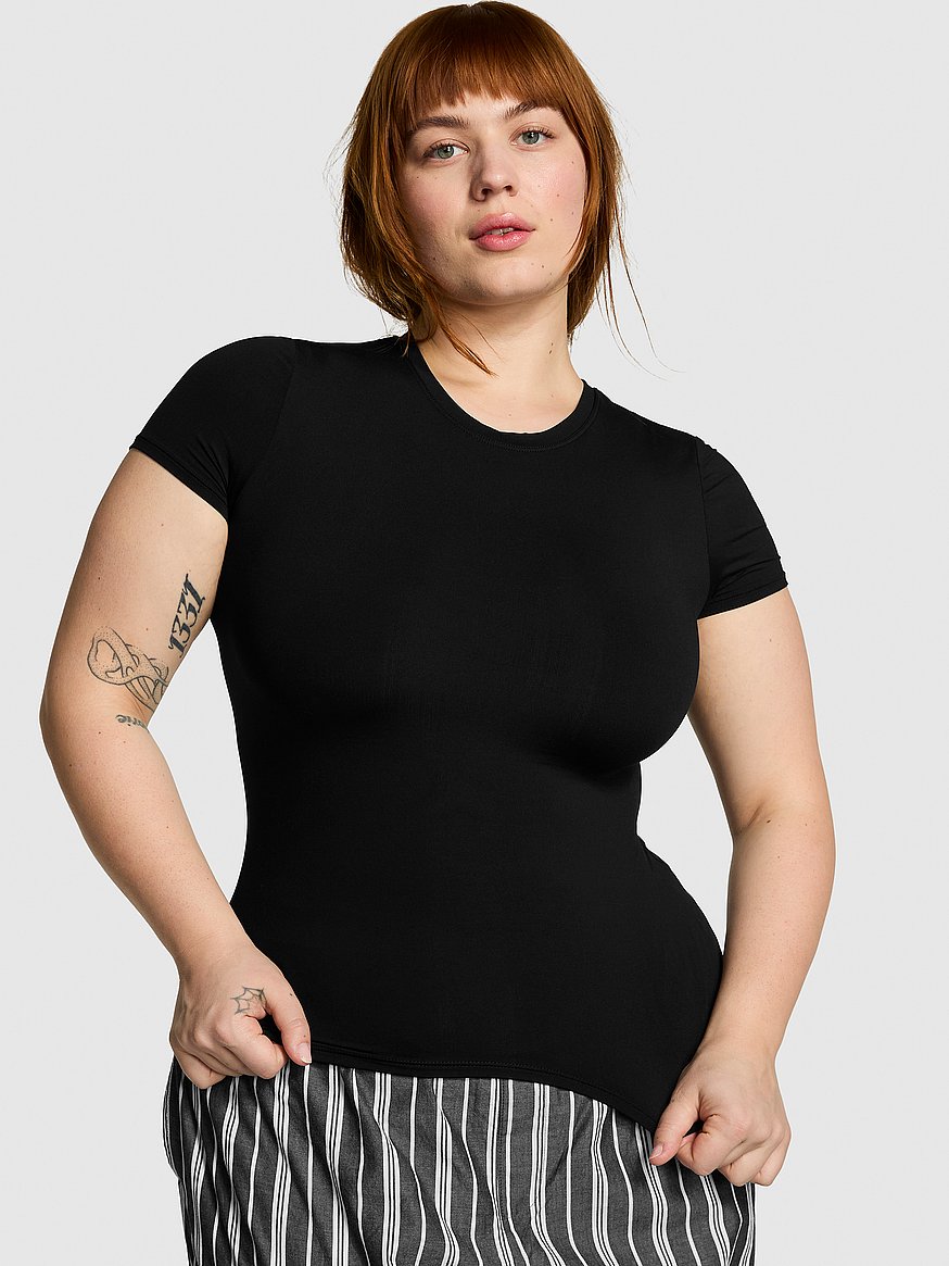 pink base stretch™ short sleeve tee pink base stretch™ short sleeve tee