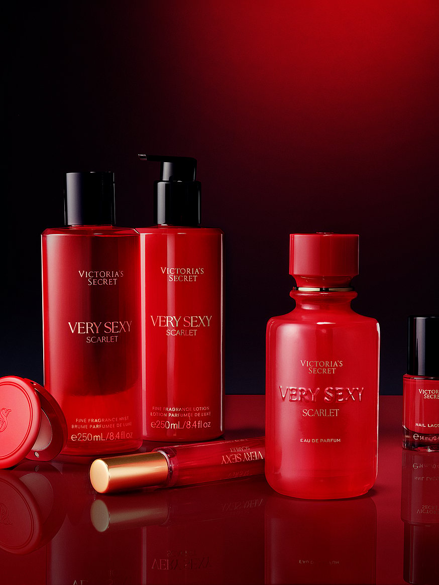 very sexy scarlet eau de parfum 3.4 oz very sexy scarlet eau de parfum 3.4 oz