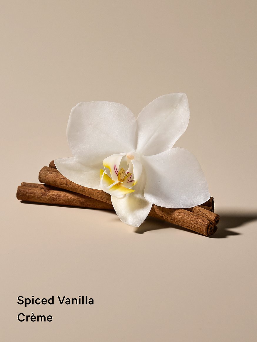 spiced vanilla crème hydrating body lotion spiced vanilla crème hydrating body lotion