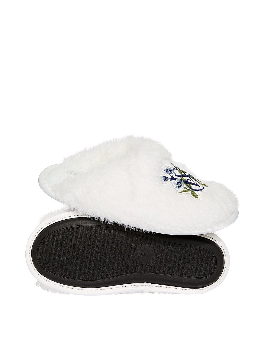 luxe plush closed toe slippers luxe plush closed toe slippers