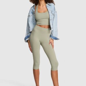 anywear capri leggings