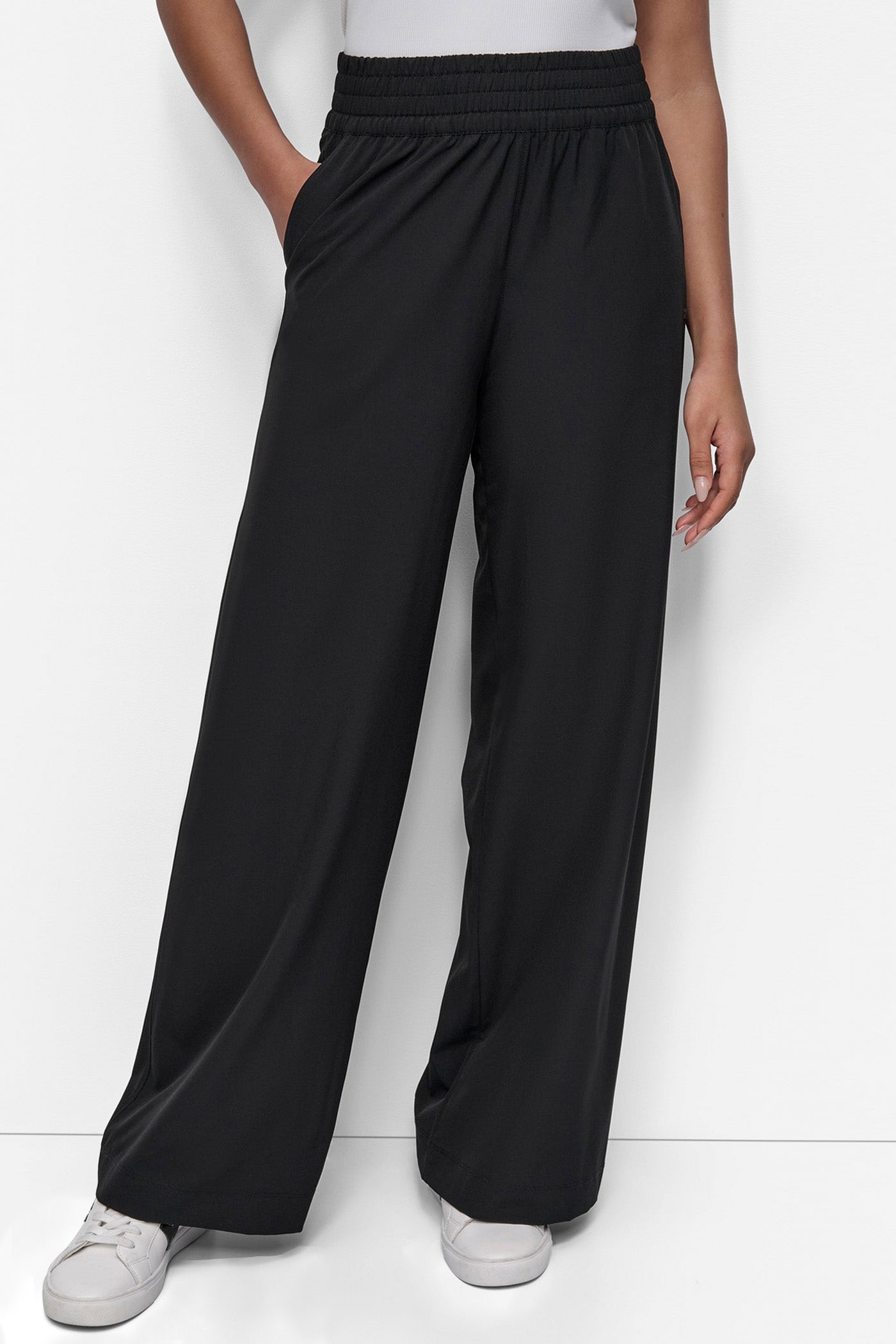 dknydp07425 4 dp5p3686 blk fb de346a82 d562 4239 839f 3945c8010508 dknydp07425 4 dp5p3686 blk fb de346a82 d562 4239 839f 3945c8010508