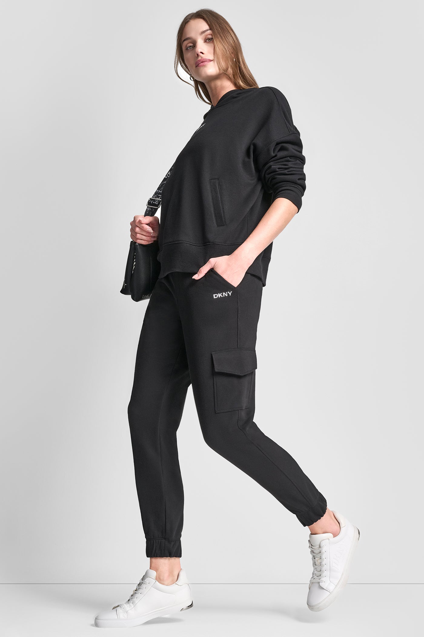 dknydp20525 15a dp6p3524 blk retaila 1 dknydp20525 15a dp6p3524 blk retaila 1