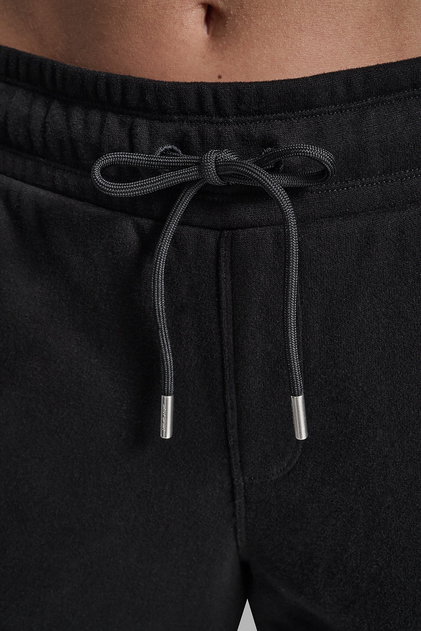 dknydp20525 15 dp6p3524 blk alt2 1 dknydp20525 15 dp6p3524 blk alt2 1