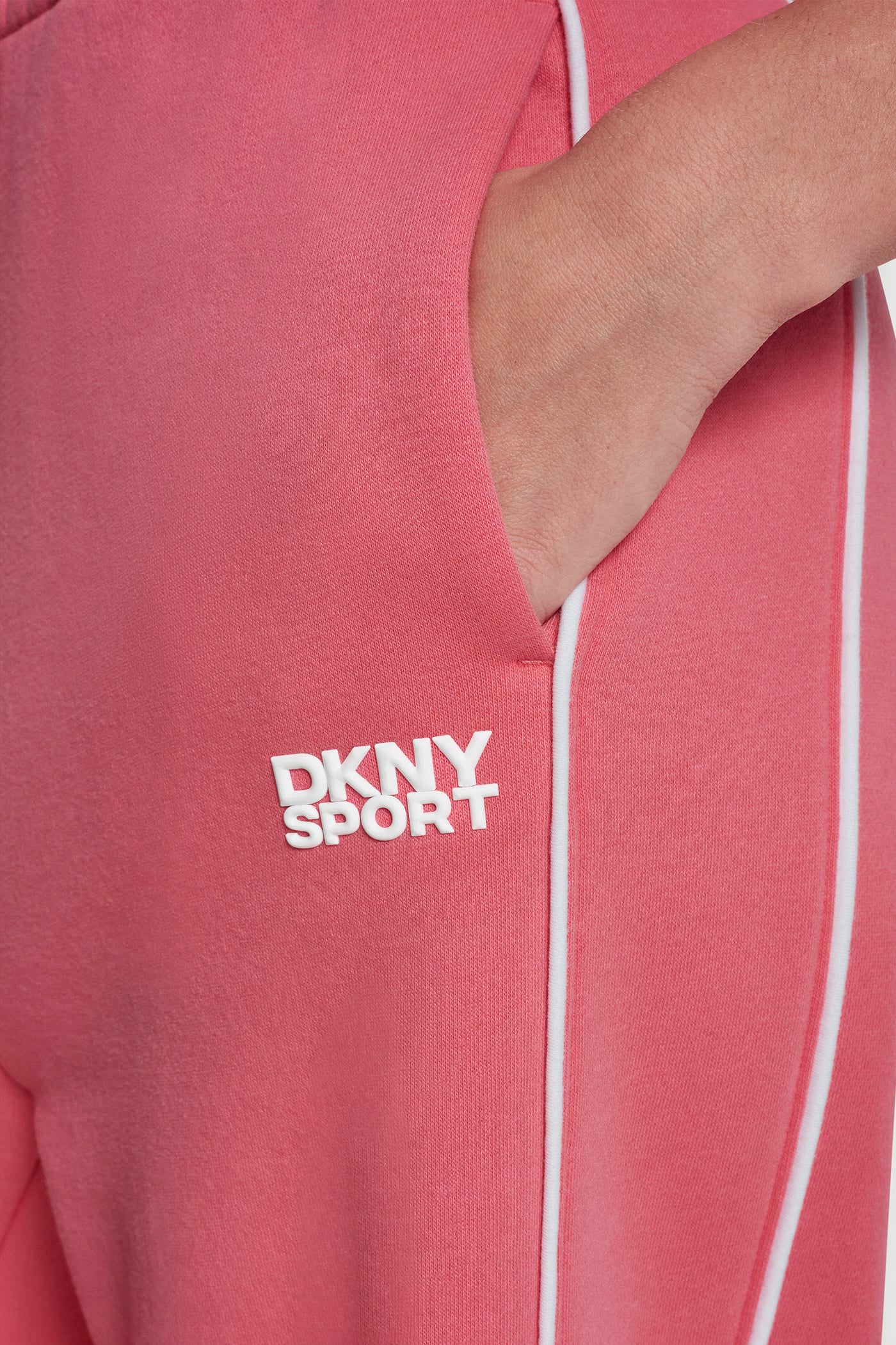 dknydp22325 2 dp6p3804 ahs alt3 0d6cdfa3 4443 430c 8cc5 5b5196b64602 dknydp22325 2 dp6p3804 ahs alt3 0d6cdfa3 4443 430c 8cc5 5b5196b64602