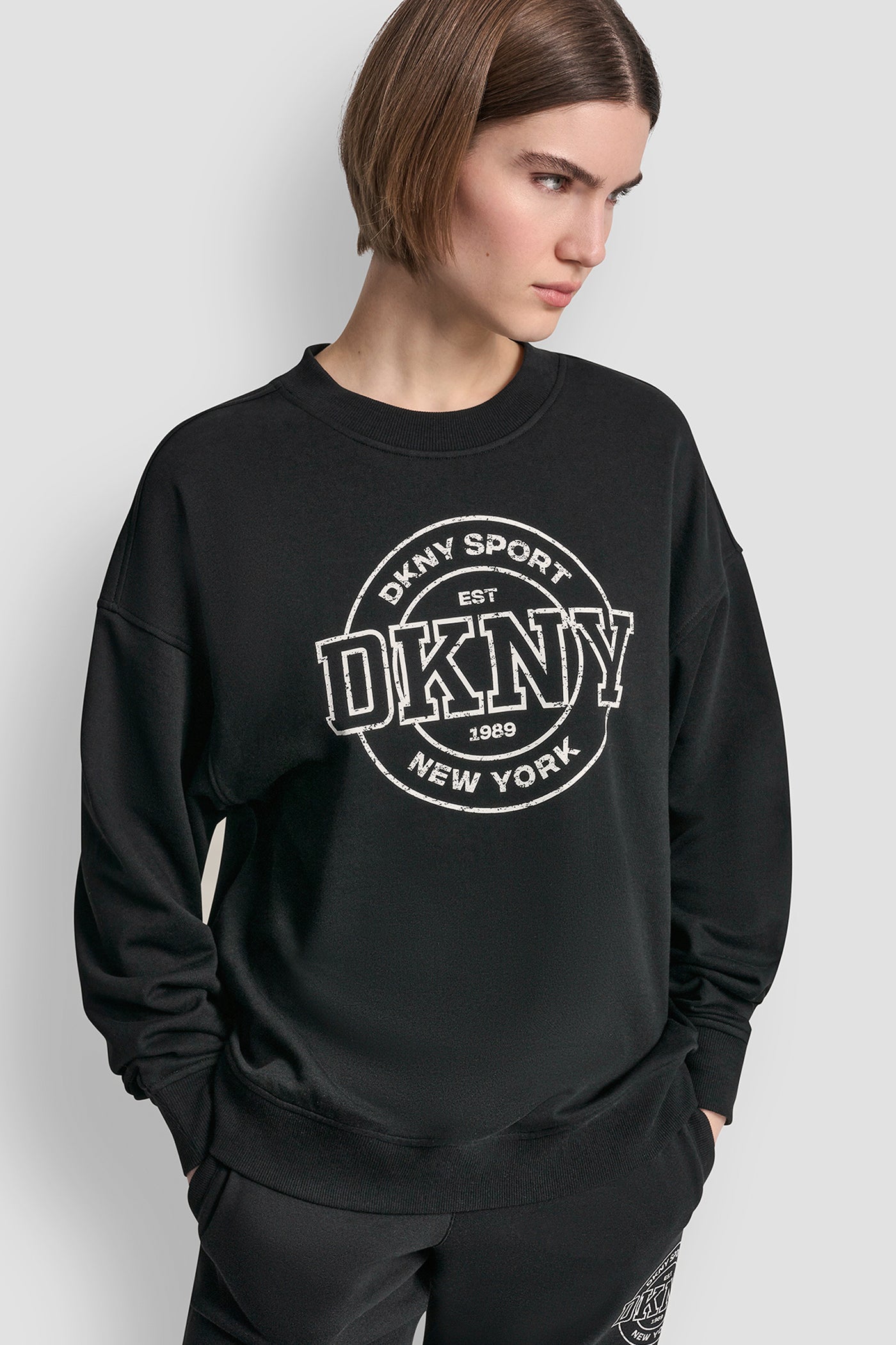 dknydp24925 48 dp6t1657 blk f dknydp24925 48 dp6t1657 blk f