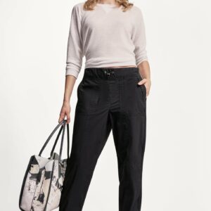 dknydp25025 55a dp6p3873 blk retail 5a041b48 22f8 4315 ad19 b6165d4b16eb