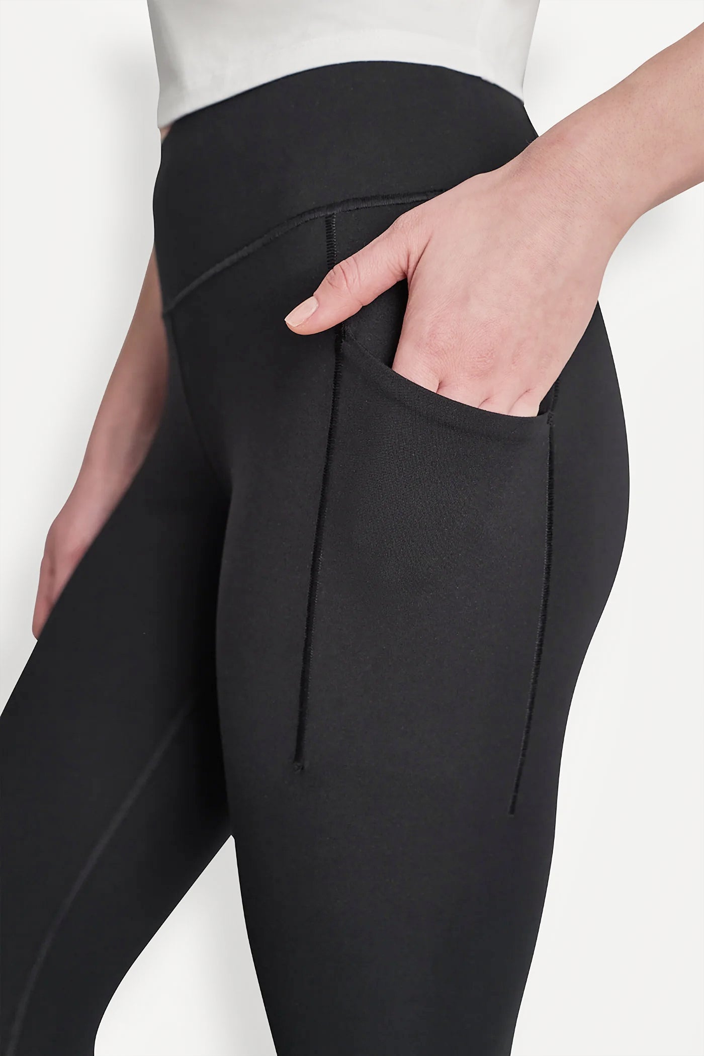dknydp27425 14 dp6p3812 blk alt2 c1557d18 3b37 4029 80d0 08c4c60dfa77 dknydp27425 14 dp6p3812 blk alt2 c1557d18 3b37 4029 80d0 08c4c60dfa77