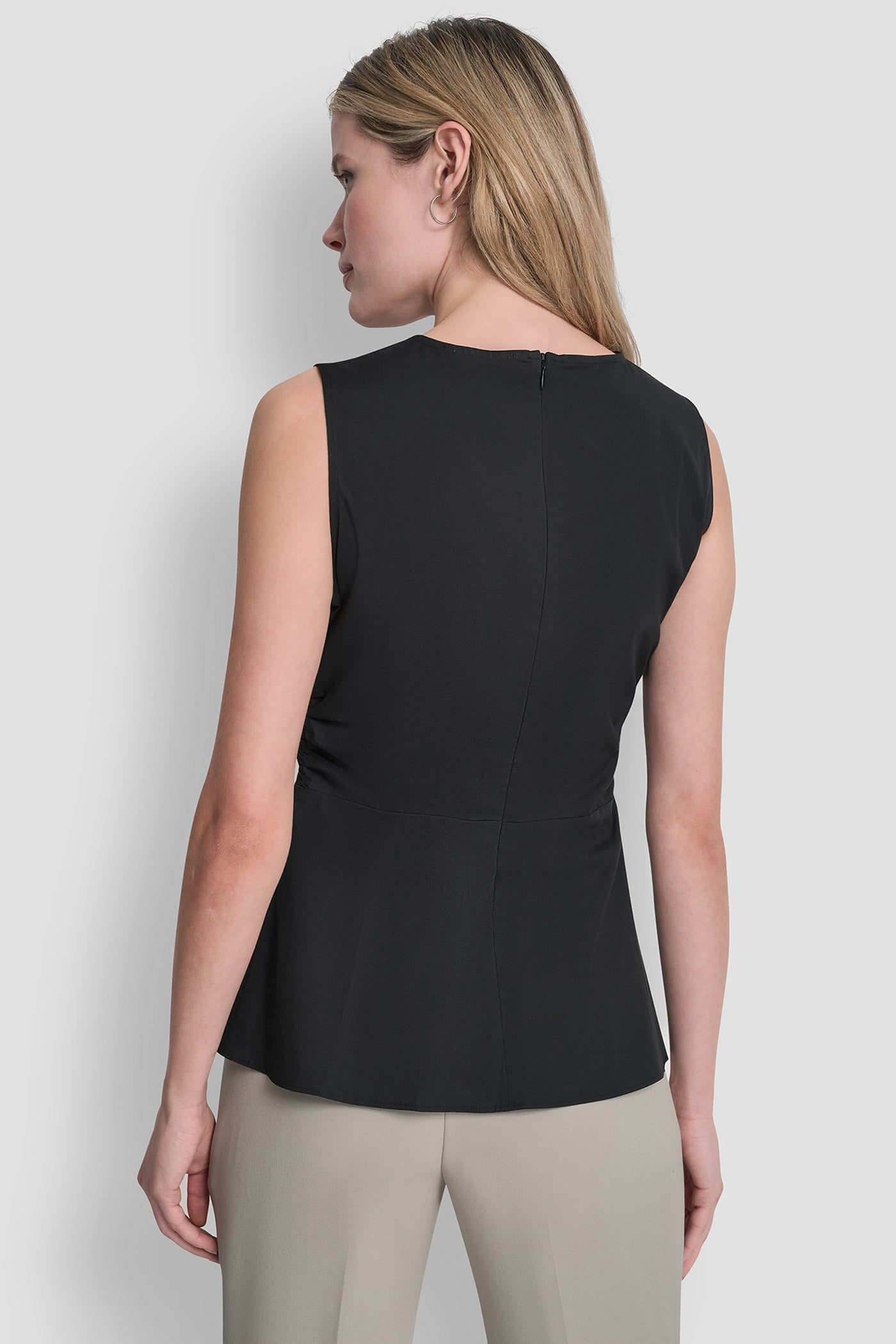 dknydu25625 40 ua6t0427 blk b 1 dknydu25625 40 ua6t0427 blk b 1