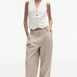 dkny sp26 sportswear 06 1400x2100 da348473 9f3c 4431 a4a0 3c8dd2c059b3
