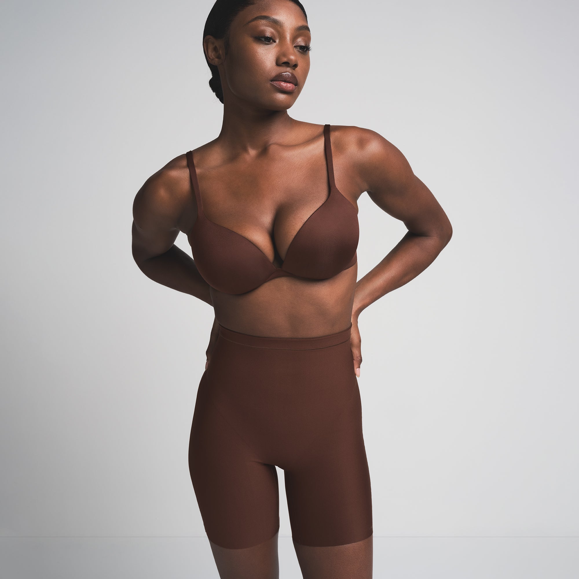 skims body core sculpt mid rise short skims body core sculpt mid rise short