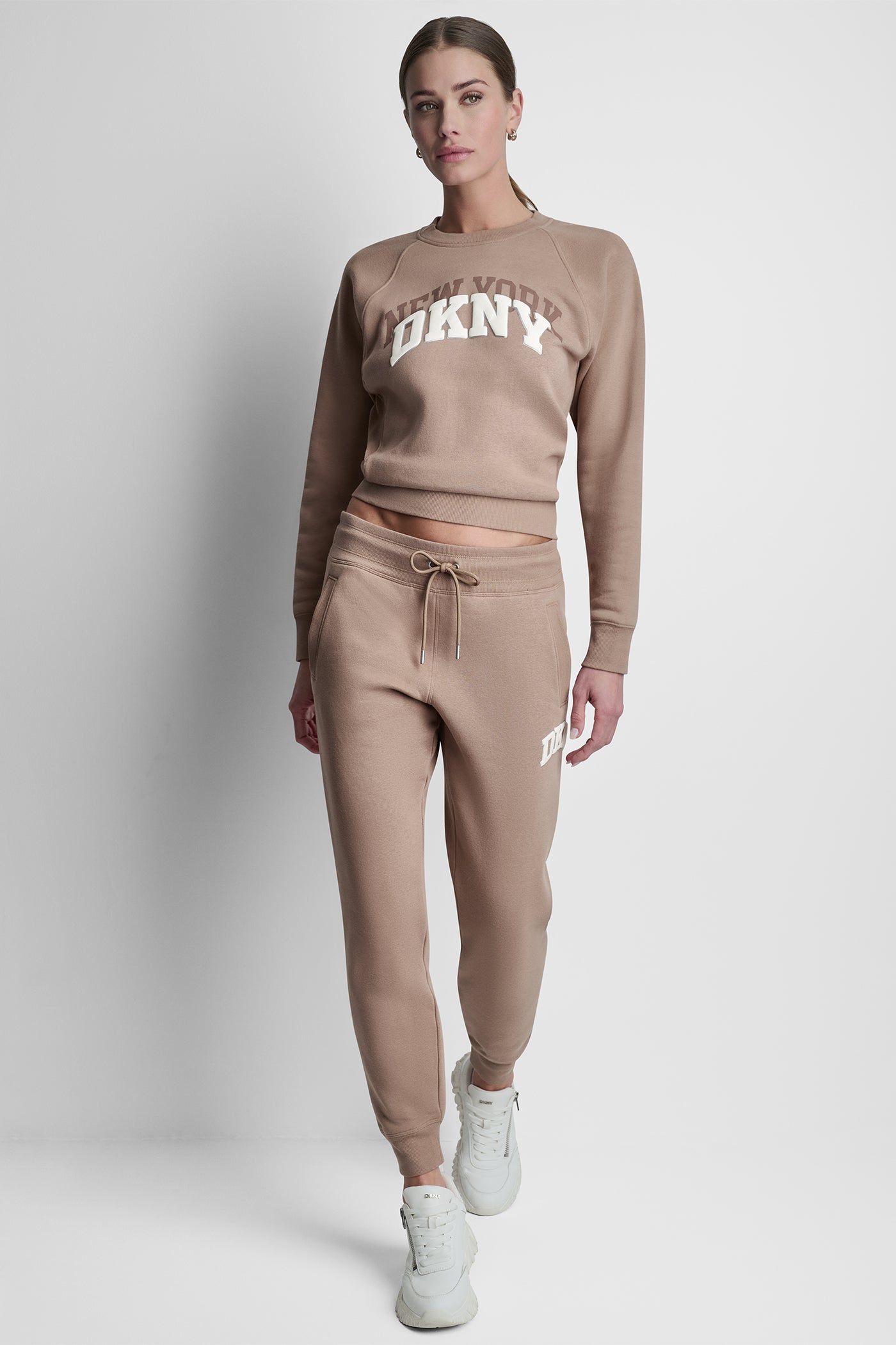 dknydp02126 16 dp6p3896 d53 alt1 dknydp02126 16 dp6p3896 d53 alt1