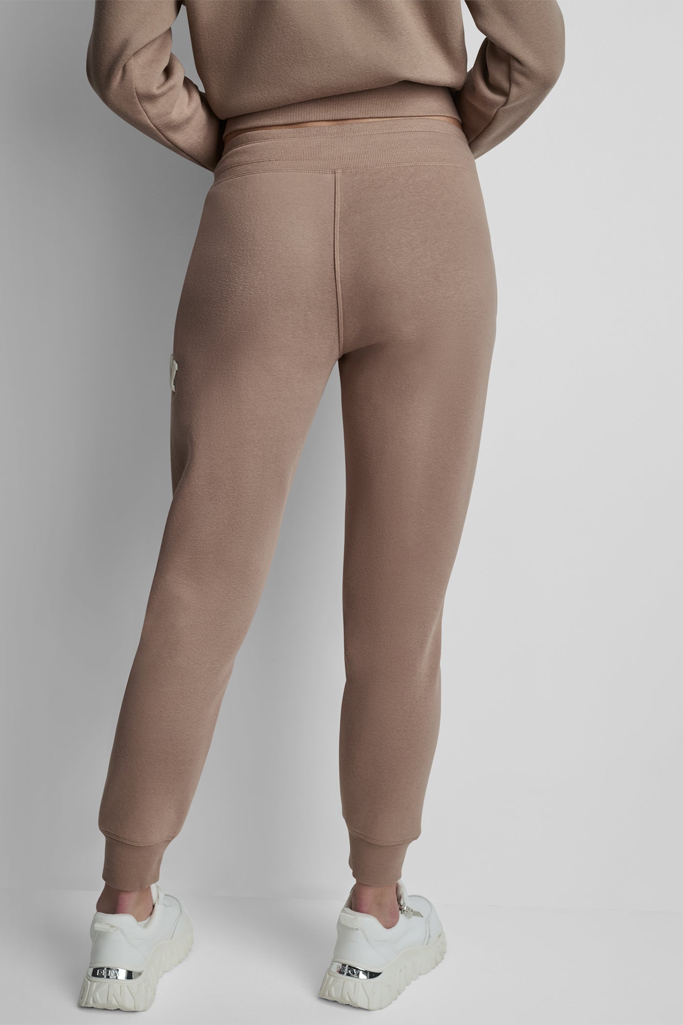 dknydp02126 16 dp6p3896 d53 b dknydp02126 16 dp6p3896 d53 b