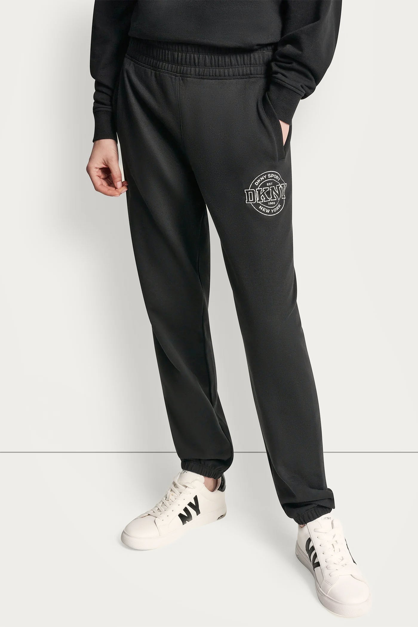 dknydp24925 52 dp6p3831 blk f 7dc0ca75 6b8a 457b 84e2 d84589ab96fe dknydp24925 52 dp6p3831 blk f 7dc0ca75 6b8a 457b 84e2 d84589ab96fe