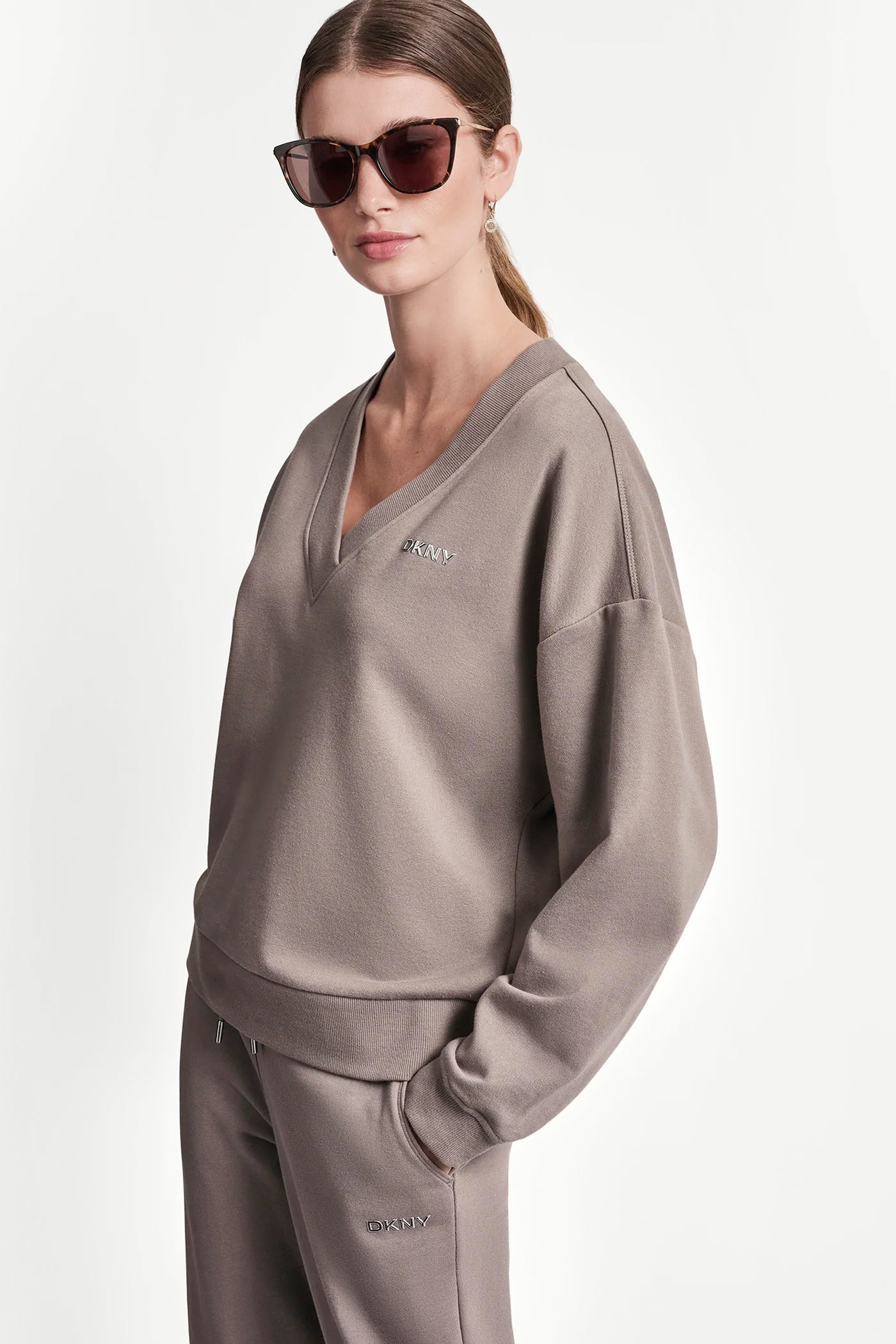 dknydp27025 36r dp6t1644 mur retaile be628540 966c 4e00 a494 2b18a2db7769 dknydp27025 36r dp6t1644 mur retaile be628540 966c 4e00 a494 2b18a2db7769