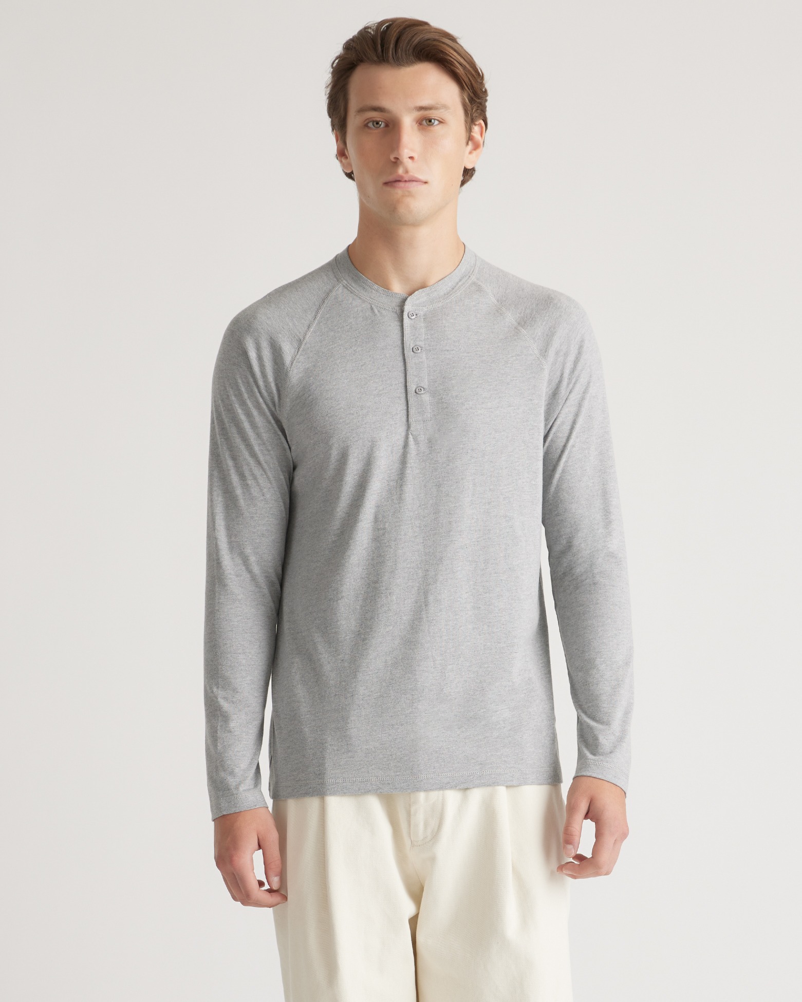 Хлопковая модальная футболка henley с длинными рукавами Хлопковая модальная футболка henley с длинными рукавами
