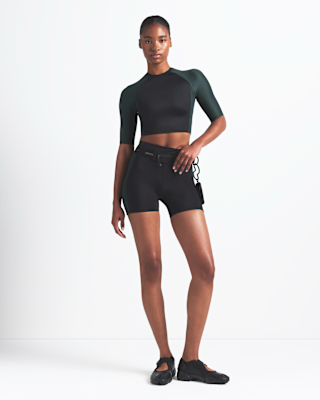 nikeskims shine Женские байкерские шорты с завышенной талией шириной 5 дюймов nikeskims shine Женские байкерские шорты с завышенной талией шириной 5 дюймов
