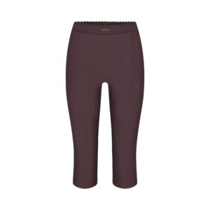 skims body high waisted capri
