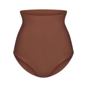 skims body core sculpt butt lifting brief