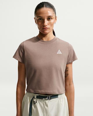 nike acg Женский топ с короткими рукавами dri fit nike acg Женский топ с короткими рукавами dri fit